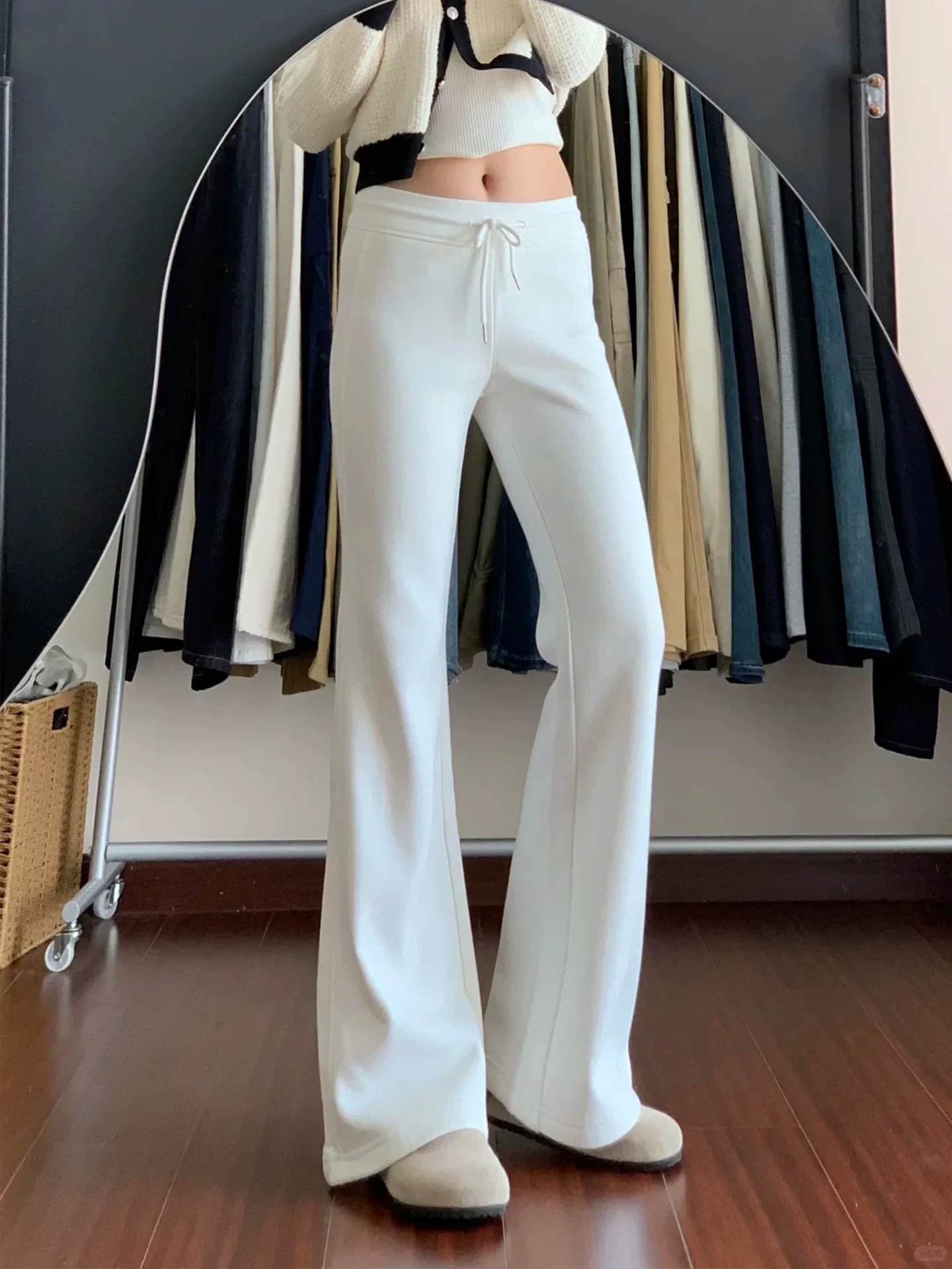 Quần âu nữ màu trắng xám, dáng rộng, mùa thu đông 2025, size lớn, dáng rộng, cạp cao, tôn dáng, quần thể thao lót lông cừu