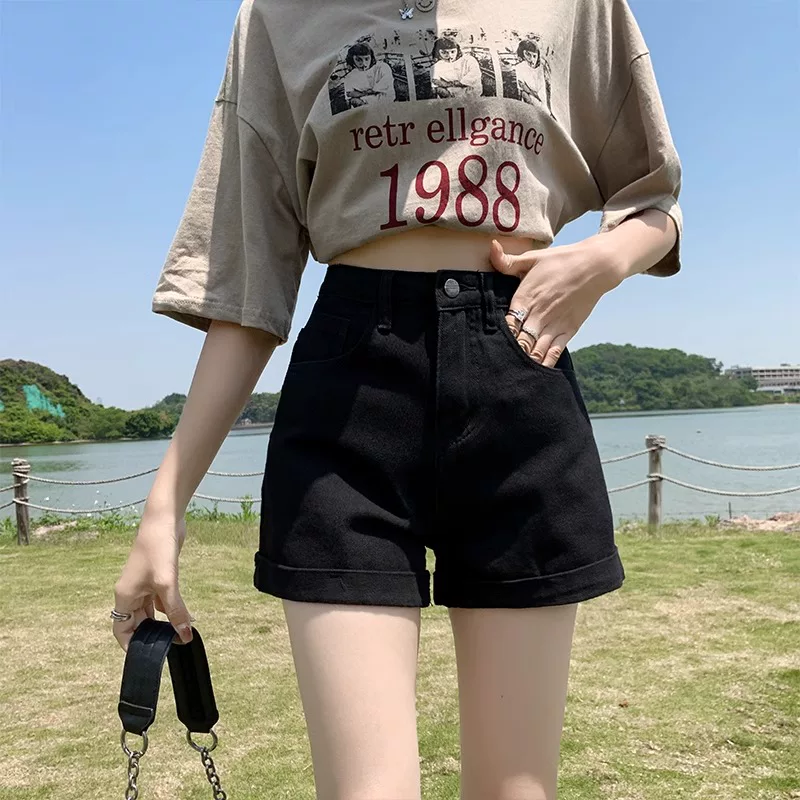 Quần short denim đen dành cho nữ, cỡ lớn mùa hè, cạp cao, quần short chữ A co giãn, che hông, giảm béo, viền quần cuộn, quần ống rộng.