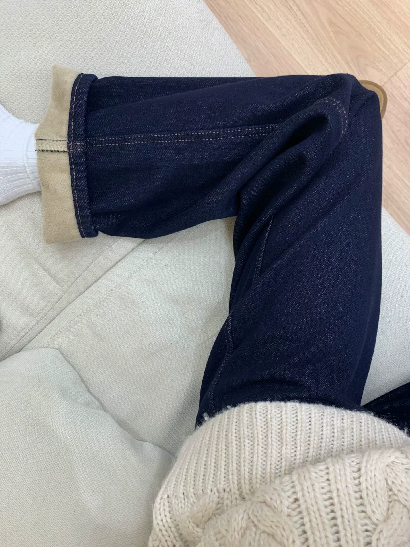 Quần jean ống thẳng dày lót lông cừu màu xanh đậm cổ điển dành cho nữ, mùa thu đông, cỡ lớn, lưng cao, dáng rộng, giảm béo, quần ống rộng.