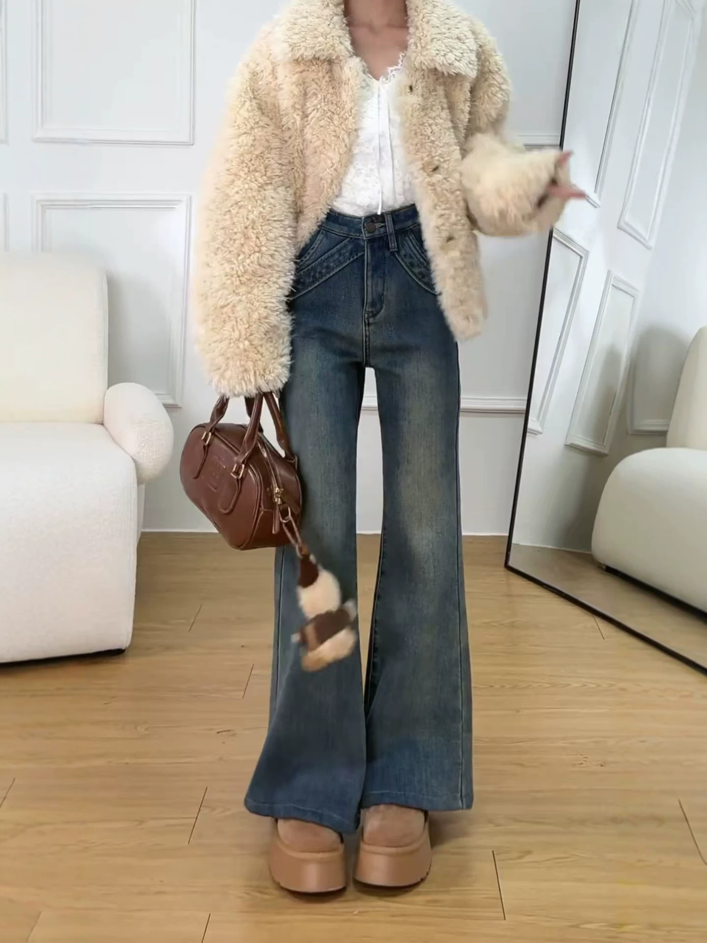 Quần jean nữ lót lông cừu, dày, không bó sát, dáng loe, mùa đông, cỡ lớn, cạp cao, co giãn, tôn dáng, nhỏ nhắn, quần ống chuông.