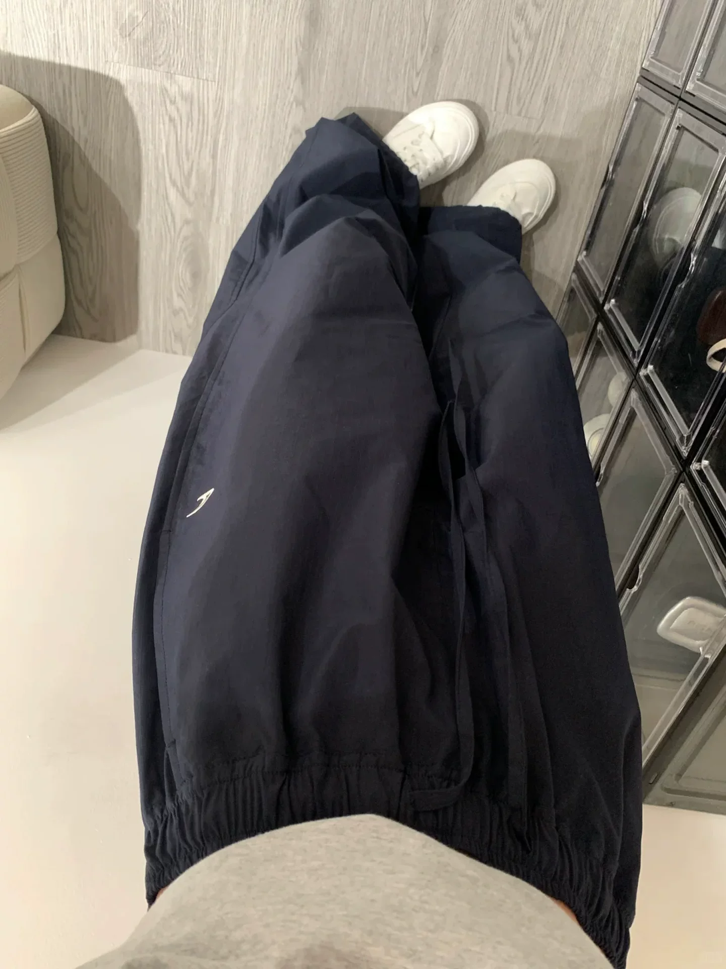 Quần cargo màu xanh hải quân dành cho nữ, cỡ lớn mùa hè, quần nhanh khô dành cho người có thân hình quả lê, quần thể thao ống rộng lưng cao dáng rộng