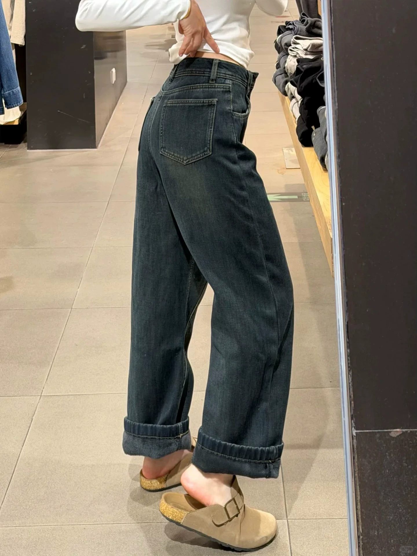 Quần jean ống đứng cổ điển dành cho nữ, lót lông cừu, dày, cỡ lớn, cạp cao, che hông, tôn dáng, quần ống rộng hẹp