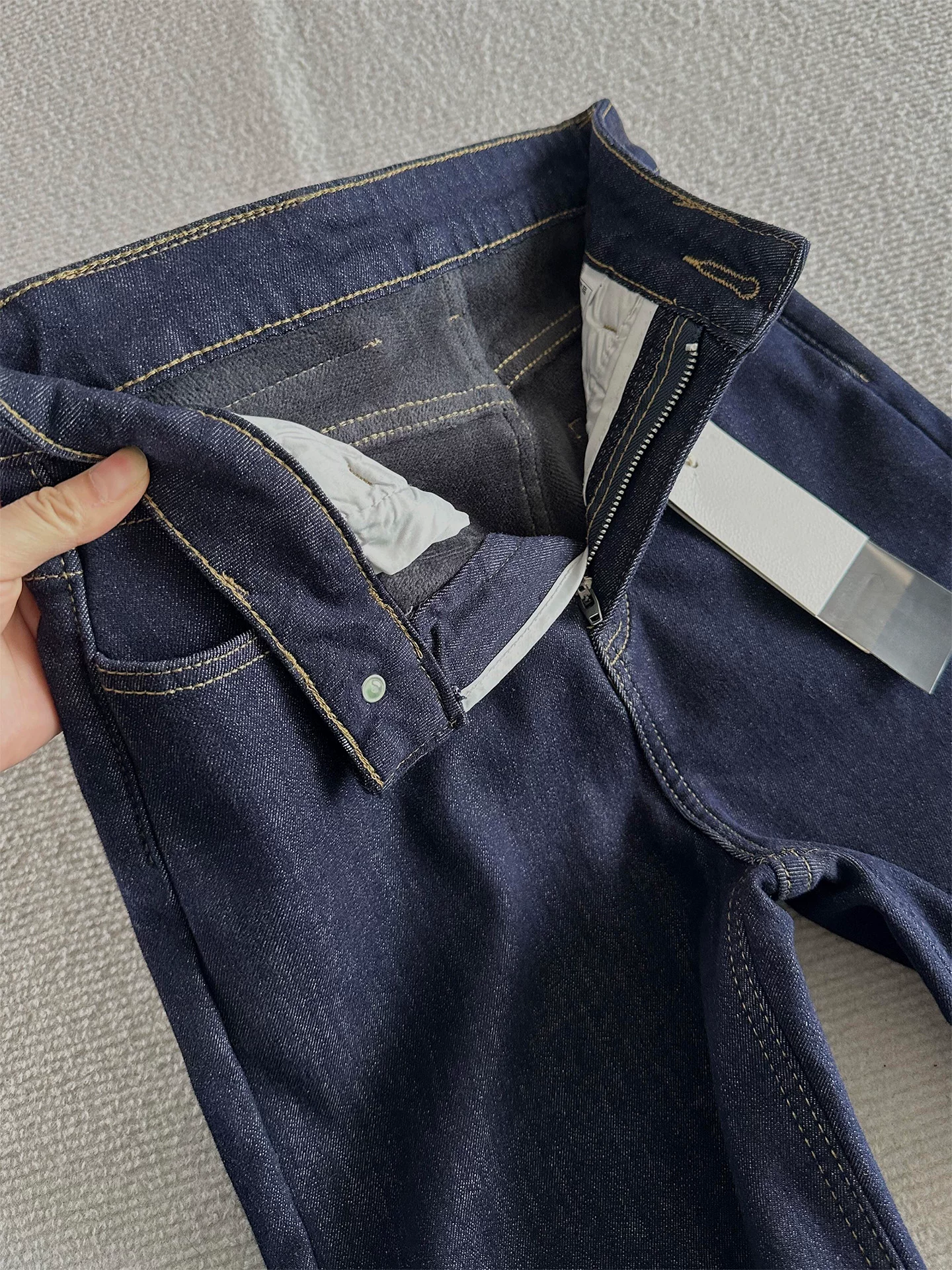 Quần jean xòe lưng cao màu xanh đậm dành cho nữ, mùa thu đông, cỡ lớn, co giãn, che hông, giảm béo, lót lông cừu, quần ống loe dày.