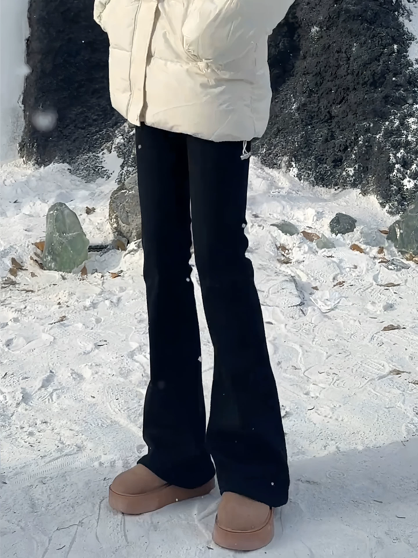 Quần jean ống loe dày lót lông cừu màu đen dành cho nữ, cỡ lớn mùa đông, cạp cao, co giãn, ôm dáng, tôn dáng, quần ống chuông co giãn.