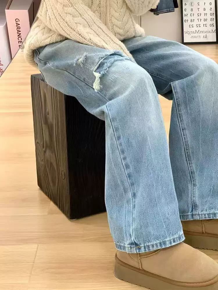 Quần jeans xanh nhạt rách gối dáng rộng dành cho nữ xuân 2025, thiết kế size lớn, cạp cao, dáng suông, tôn dáng