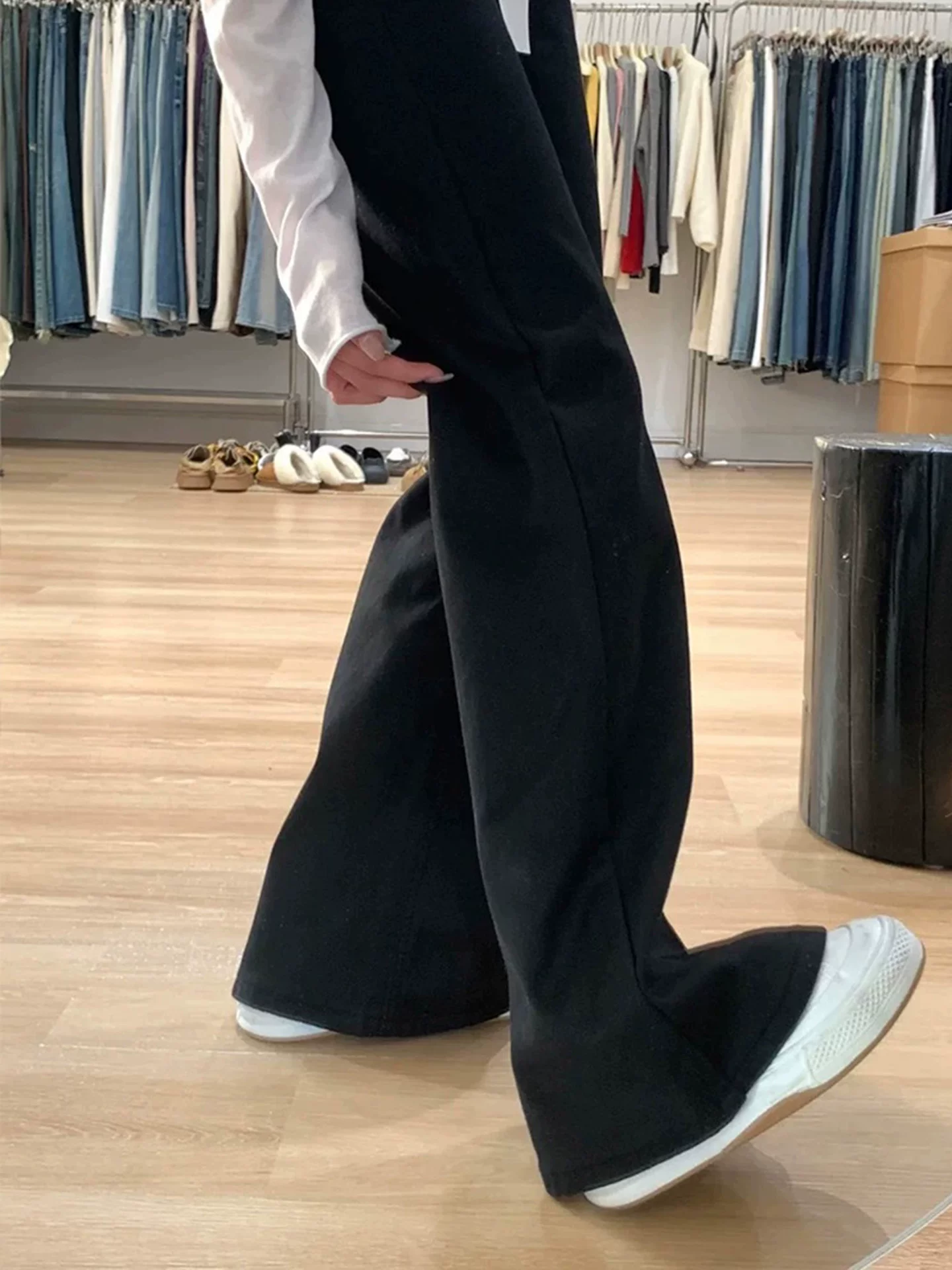 Quần jean ống loe màu đen dành cho nữ, phong cách đầu thu, cỡ lớn, lưng cao, co giãn, che hông, giảm béo, dáng quả lê, quần ống chuông