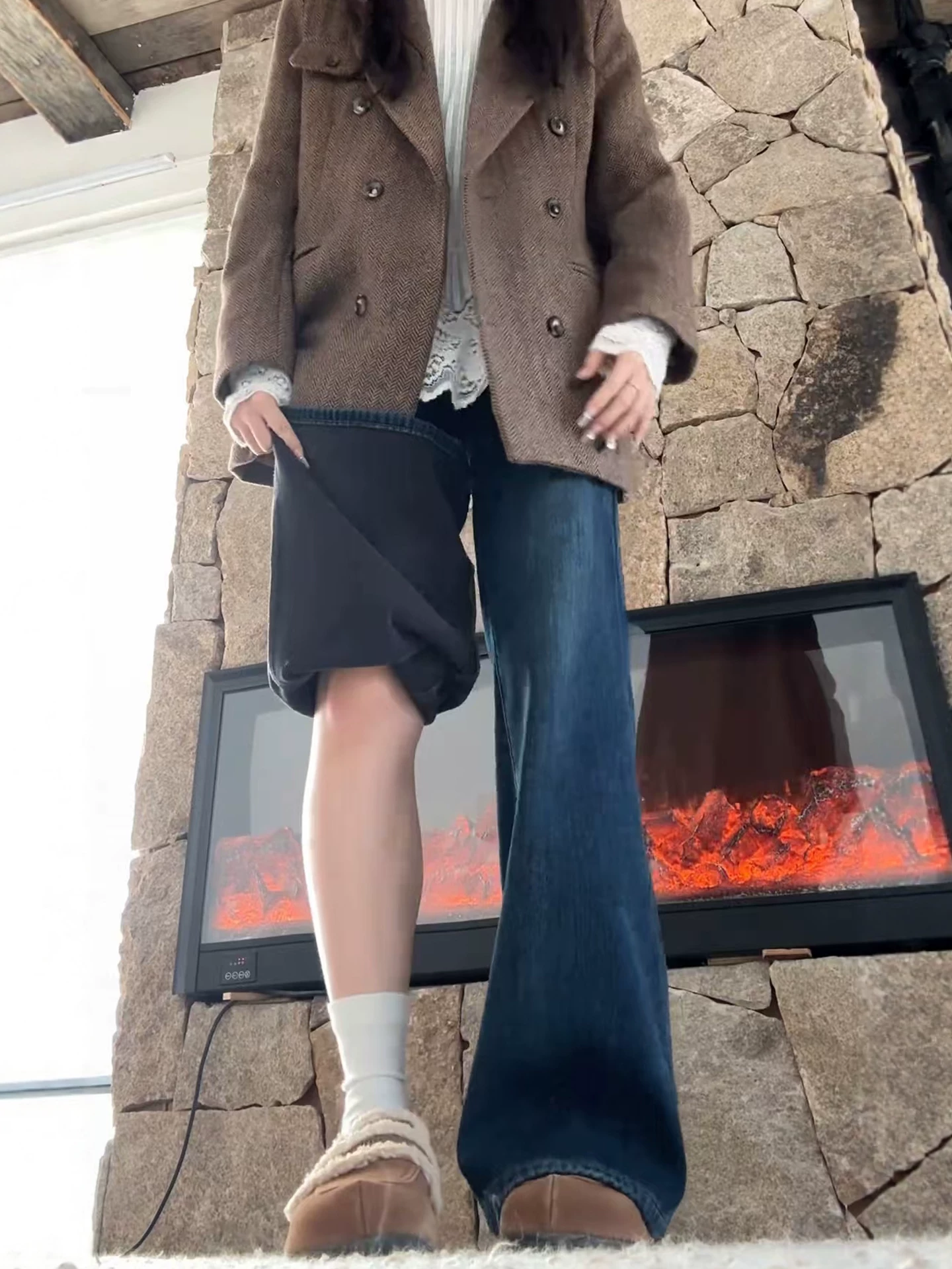 Quần jean ống loe dày lót lông màu xanh đậm dành cho nữ, mùa thu đông, cỡ lớn, lưng cao, giảm béo, không bó sát, quần ống chuông.