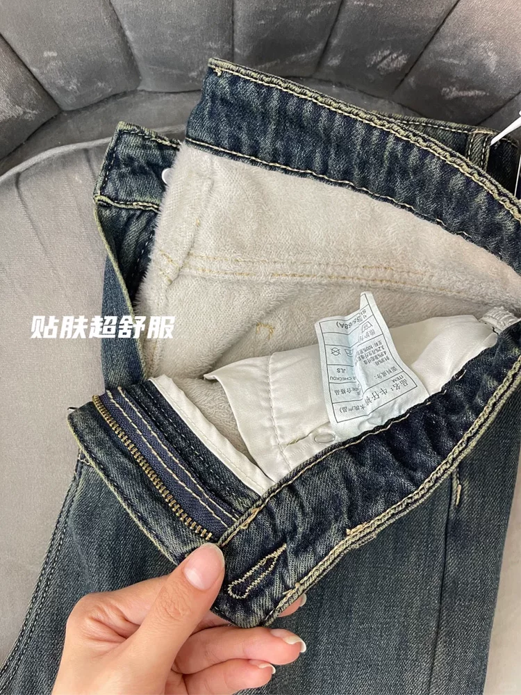 Quần jean ống thẳng màu xanh cổ điển dày dặn lót lông cừu dành cho nữ, cỡ lớn mùa đông, cạp cao, dáng rộng, che hông, quần ống rộng giúp thon gọn