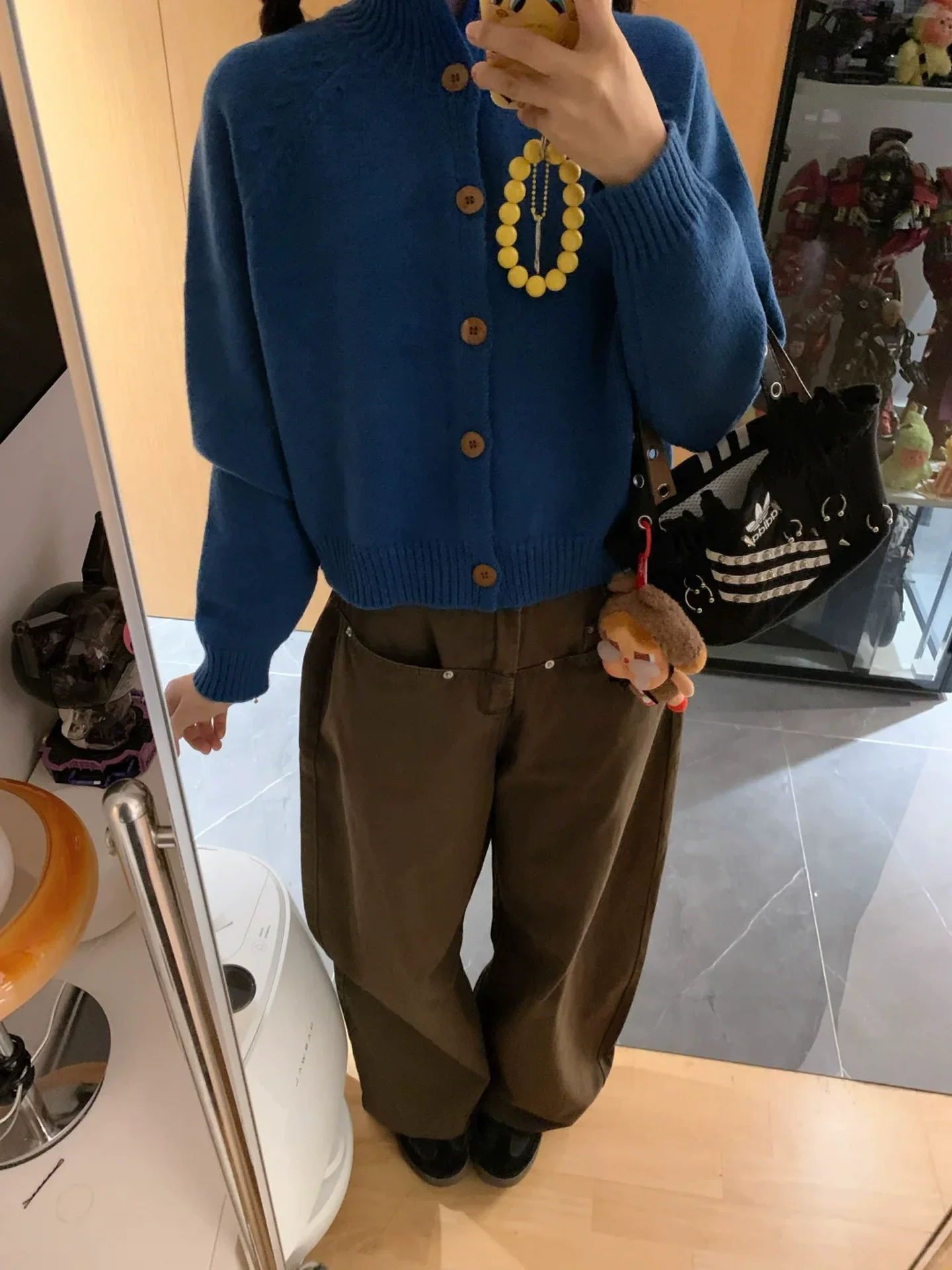 Quần jean nữ màu nâu cà phê Melard, kiểu dáng mùa thu 2025, size lớn, cạp cao, dáng rộng, tôn dáng, quần ống rộng.