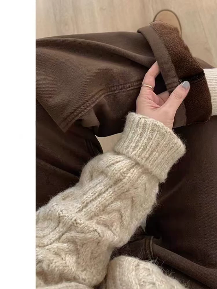 Quần jean ống rộng lót lông cừu màu cà phê dành cho nữ, phong cách thu đông, cỡ lớn, lưng cao, dáng rộng, quần dài thon gọn.