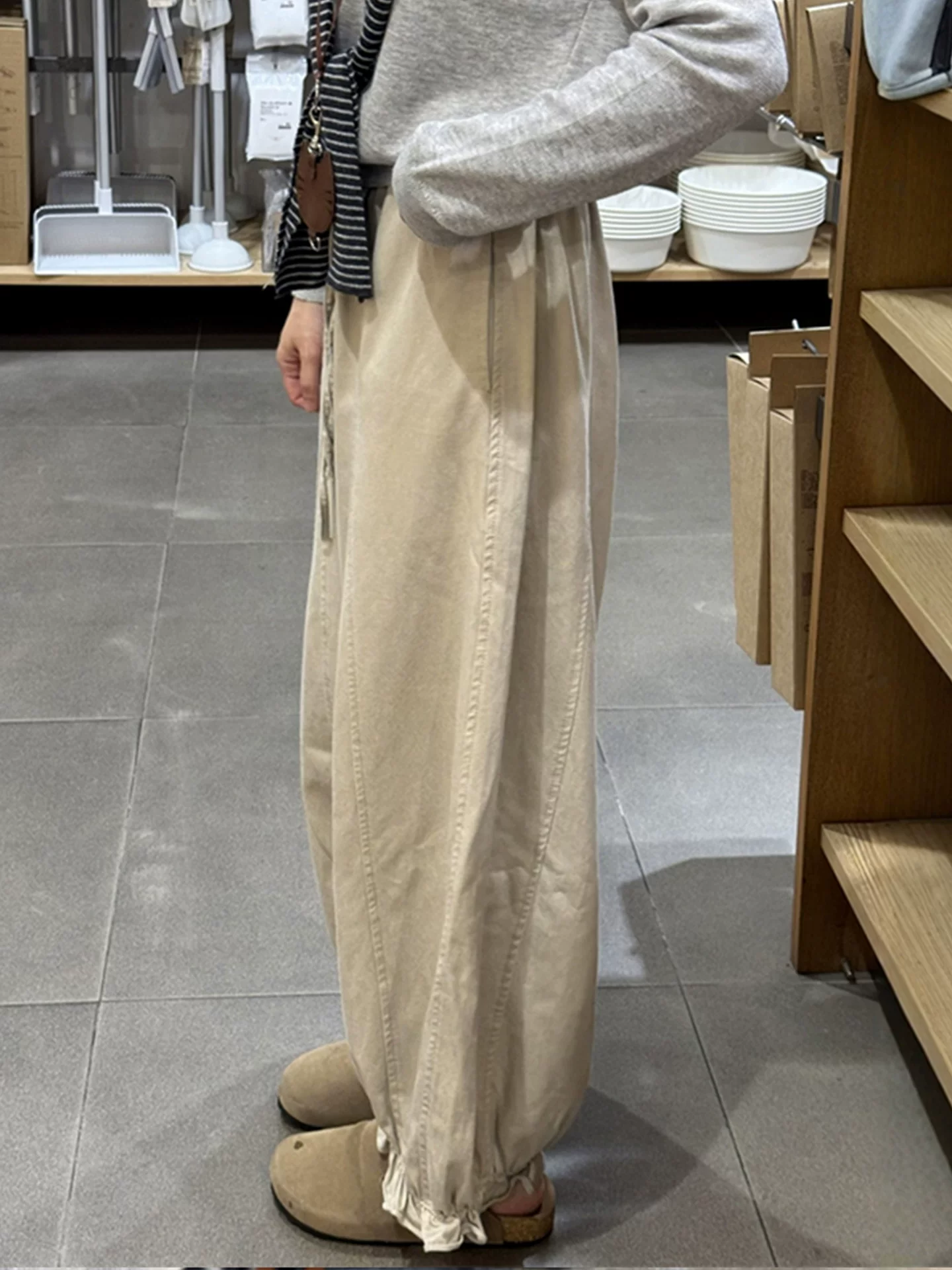 Quần crop hoa màu kaki cho nữ, mùa thu, cỡ lớn, lưng cao, giảm béo, dáng quả lê, quần đèn lồng kiểu dáng đơn giản