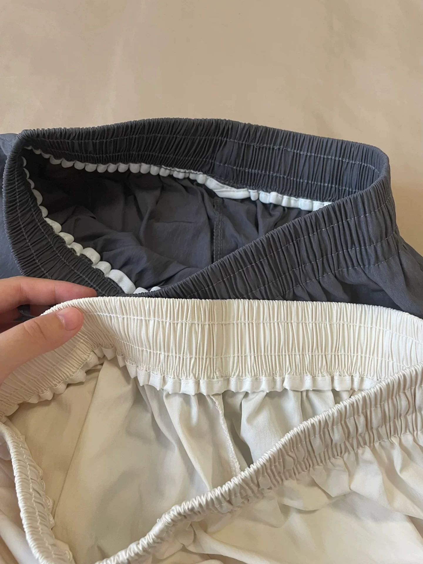 Quần short thể thao vải lanh trắng dành cho nữ, cỡ lớn mùa hè, cạp cao, dáng rộng, tôn dáng, quần cotton-lanh dáng rộng năm phần, phong cách giản dị.