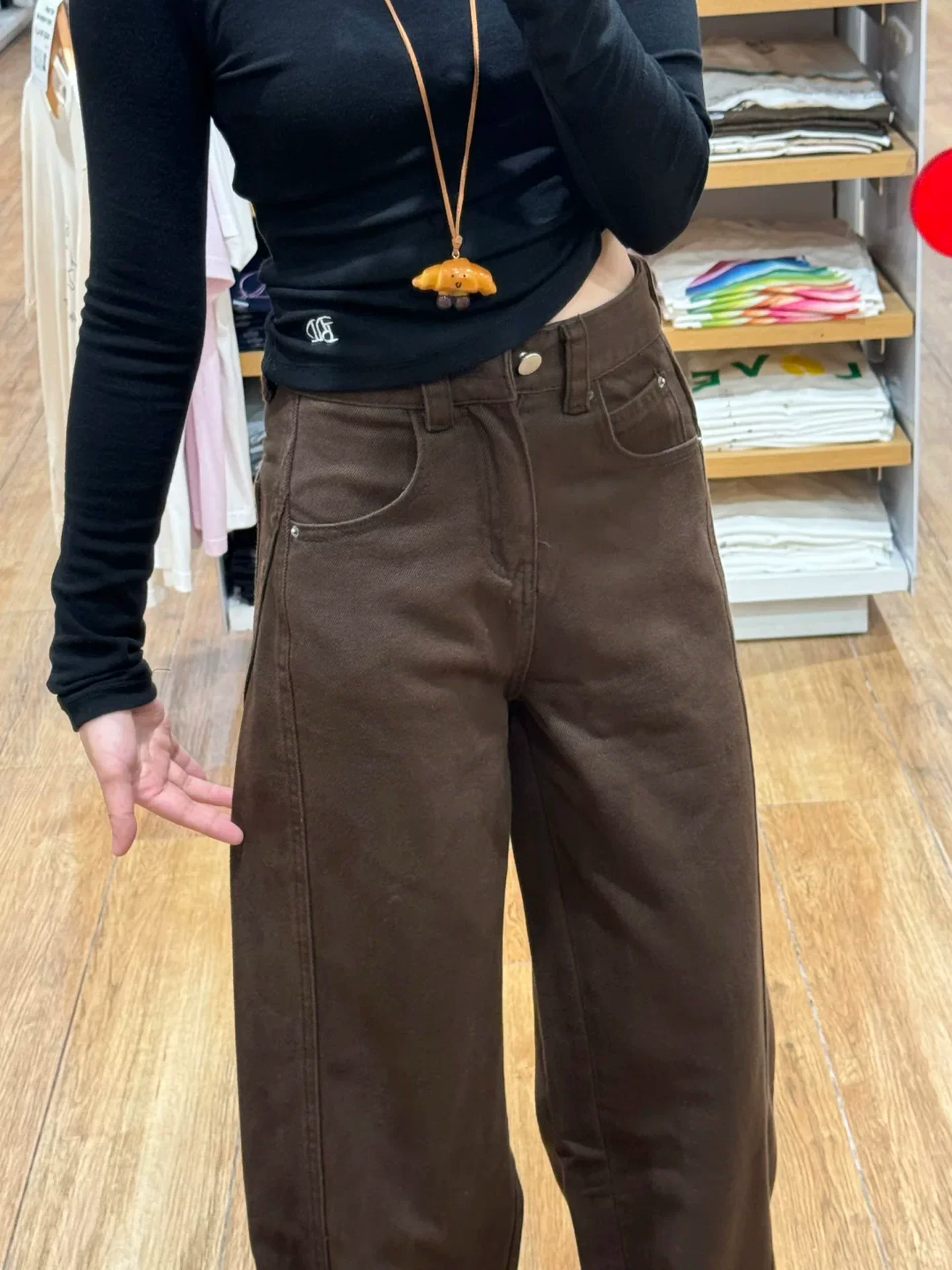 Quần jean viền cong màu cà phê dành cho nữ, mùa thu, cỡ lớn, lưng cao, che hông, giảm béo, dáng quả lê, nhỏ nhắn, quần ống rộng