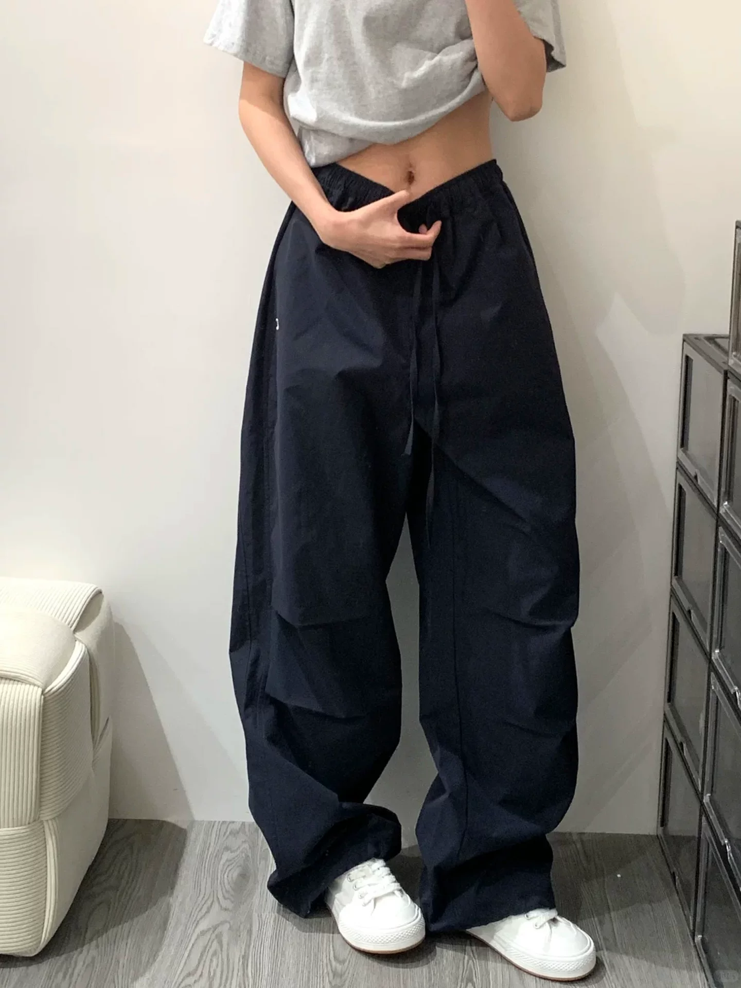 Quần cargo màu xanh hải quân dành cho nữ, cỡ lớn mùa hè, quần nhanh khô dành cho người có thân hình quả lê, quần thể thao ống rộng lưng cao dáng rộng