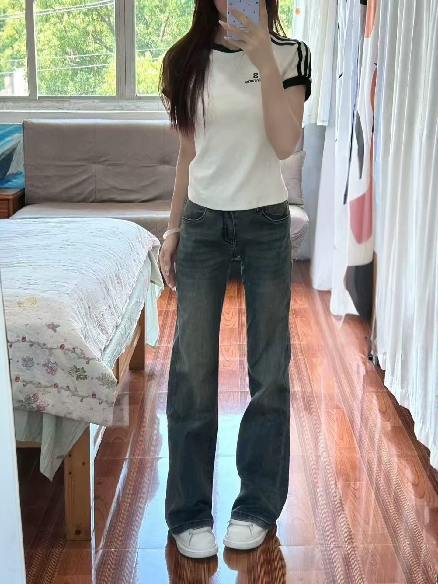 Quần jean xanh vintage dáng loe dành cho nữ, phong cách đầu thu, size lớn, cạp cao, co giãn, che hông, tôn dáng, quần bootcut nhỏ nhắn.