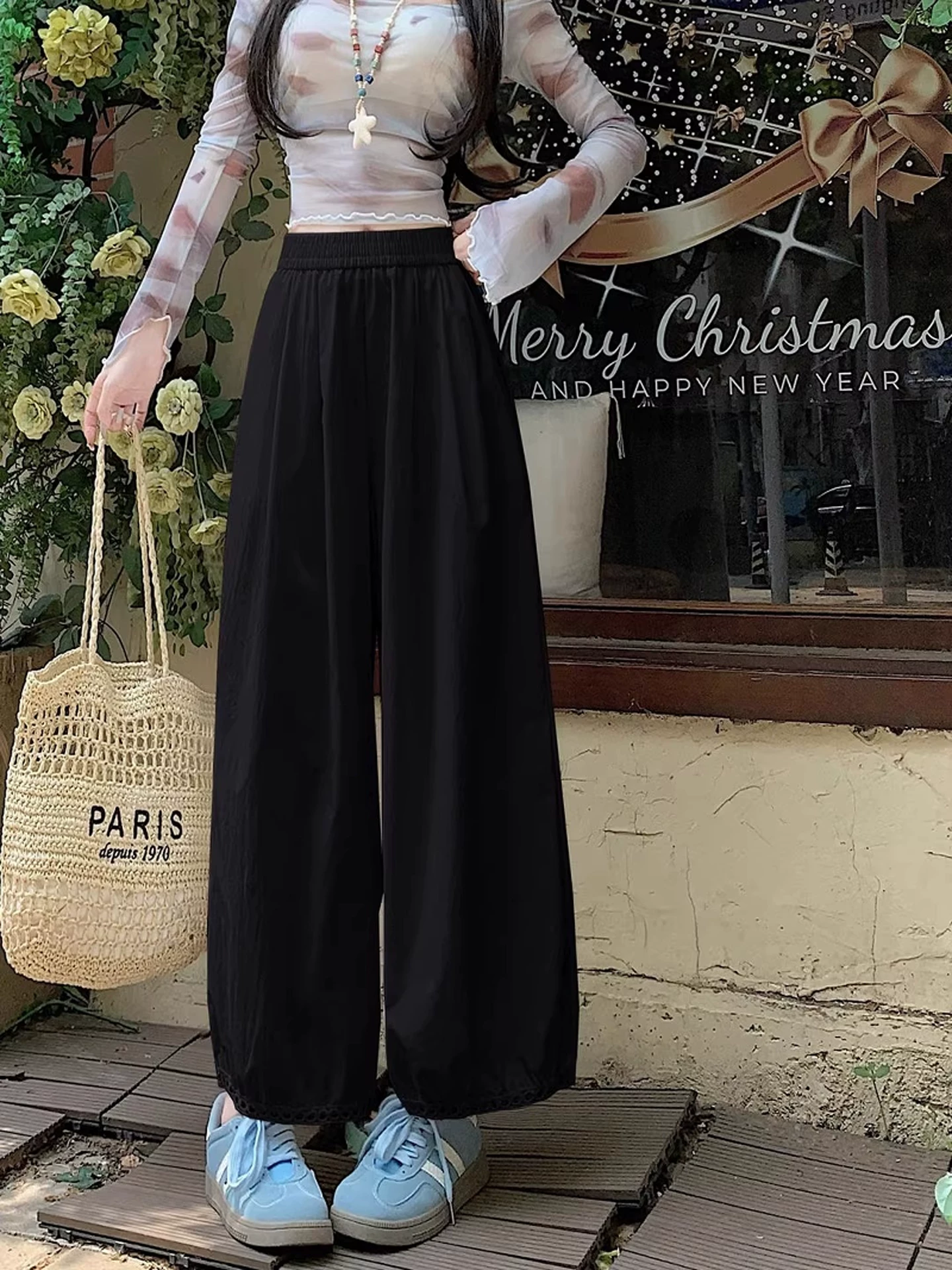 Quần âu nữ màu trắng, kiểu dáng mới hè 2025, size lớn, cạp cao, rộng rãi, tôn dáng, quần ống rộng kiểu đèn lồng.
