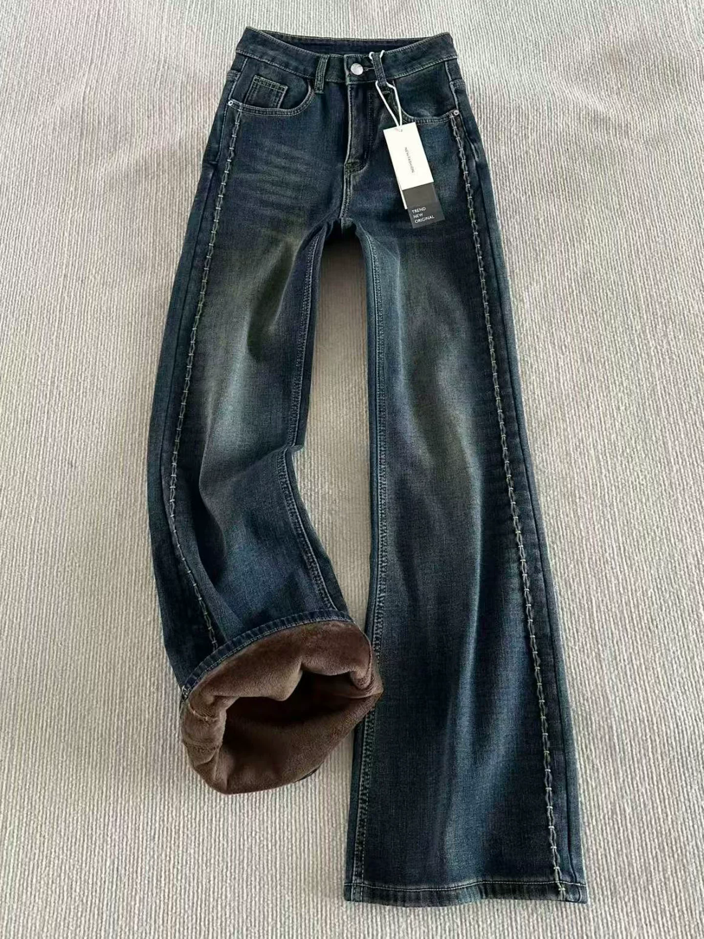 Quần jean dày dặn, không bó sát, lót lông cừu, phong cách retro Mỹ dành cho nữ, mùa đông, cỡ lớn, lưng cao, dáng rộng, tôn dáng, quần ống rộng.