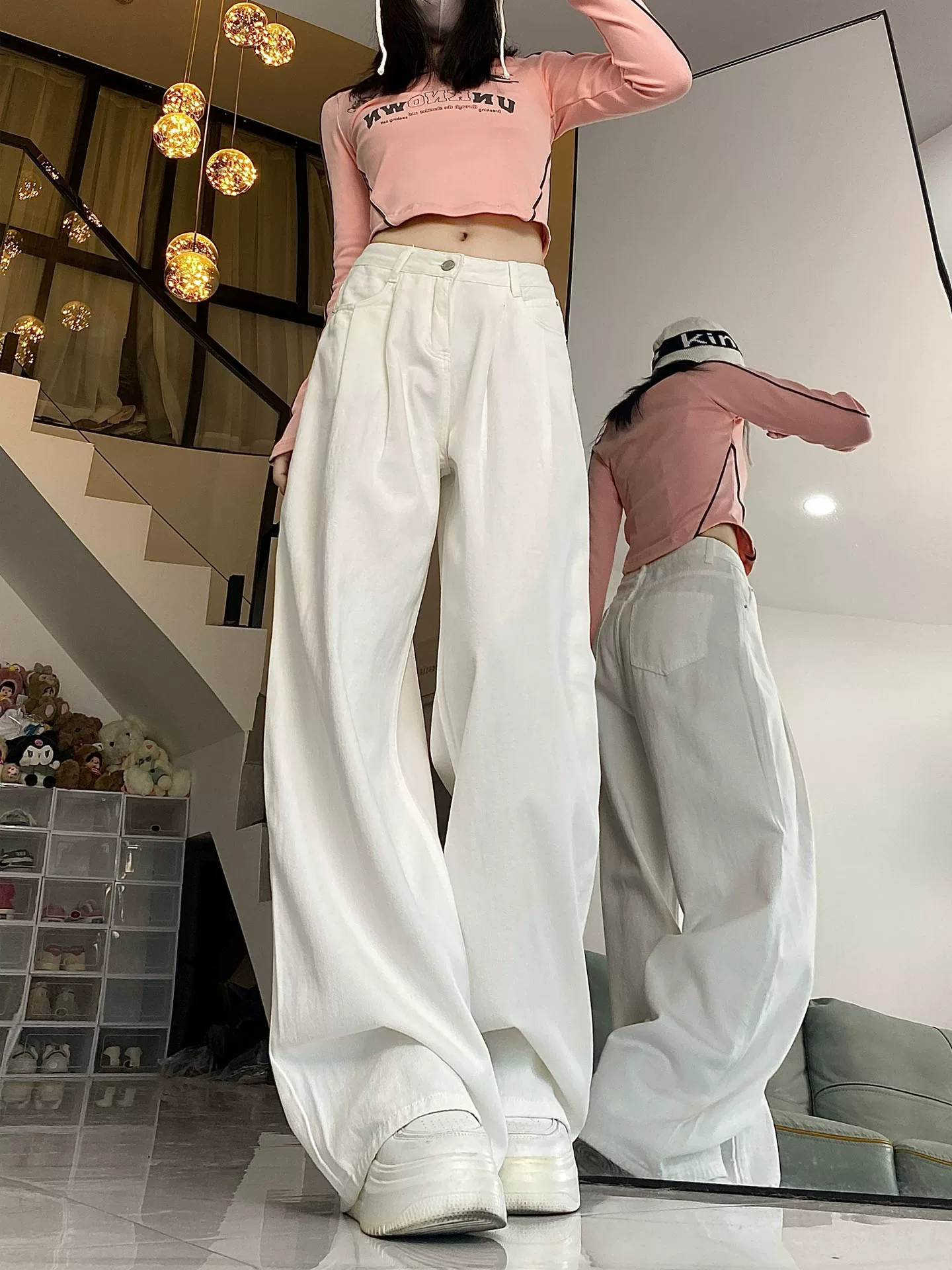 Quần jeans trắng ống đứng nữ, kiểu thu đông 2025, size lớn, cạp cao, dáng rộng, suôn mềm, tôn dáng, ống rộng, dài chạm sàn.