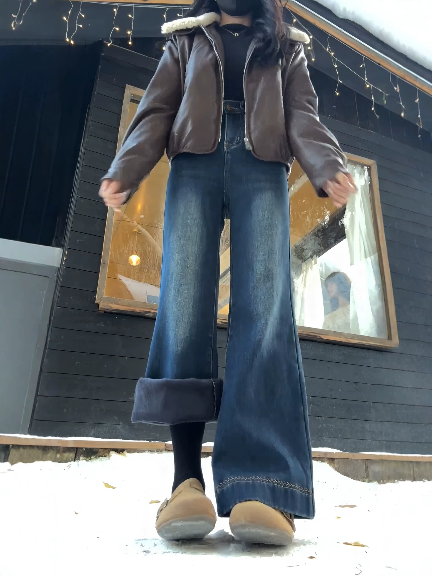 Quần jean bootcut màu xanh đậm cổ điển dành cho nữ mùa đông, cỡ lớn, lót lông cừu và dày dặn, cạp cao, quần ống loe thẳng giúp thon gọn