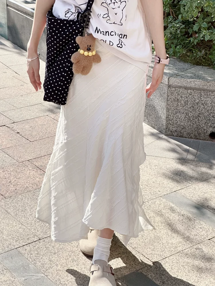 Váy trắng không đều kiểu dáng dành cho nữ, mùa xuân hè, cỡ lớn, lưng cao, che hông, thon gọn, váy đuôi cá chữ A dài vừa phải