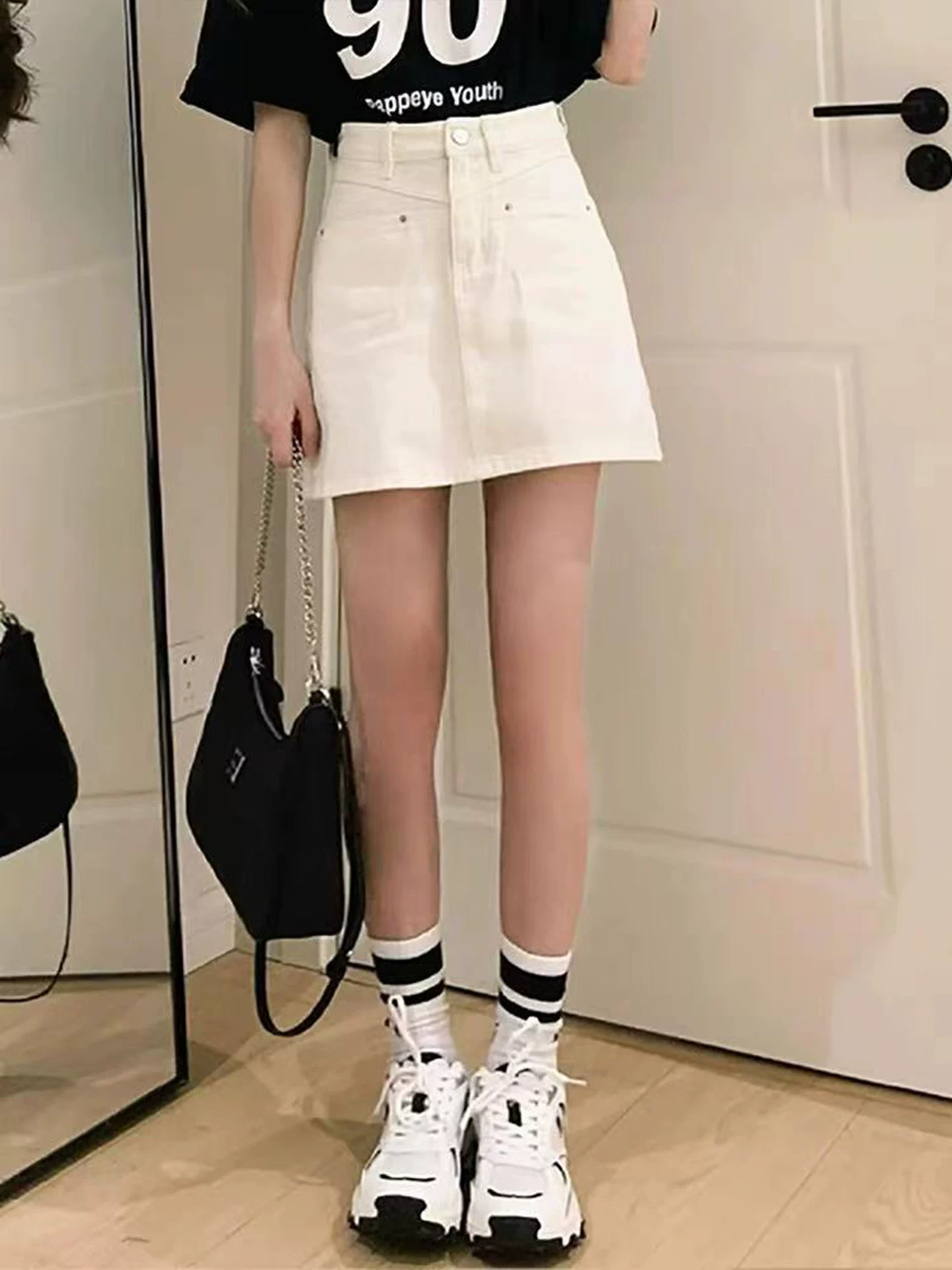 Váy midi denim trắng dành cho nữ, mùa hè 2025, size lớn, cạp cao, che hông, dáng chữ A tôn dáng, váy ôm sát.