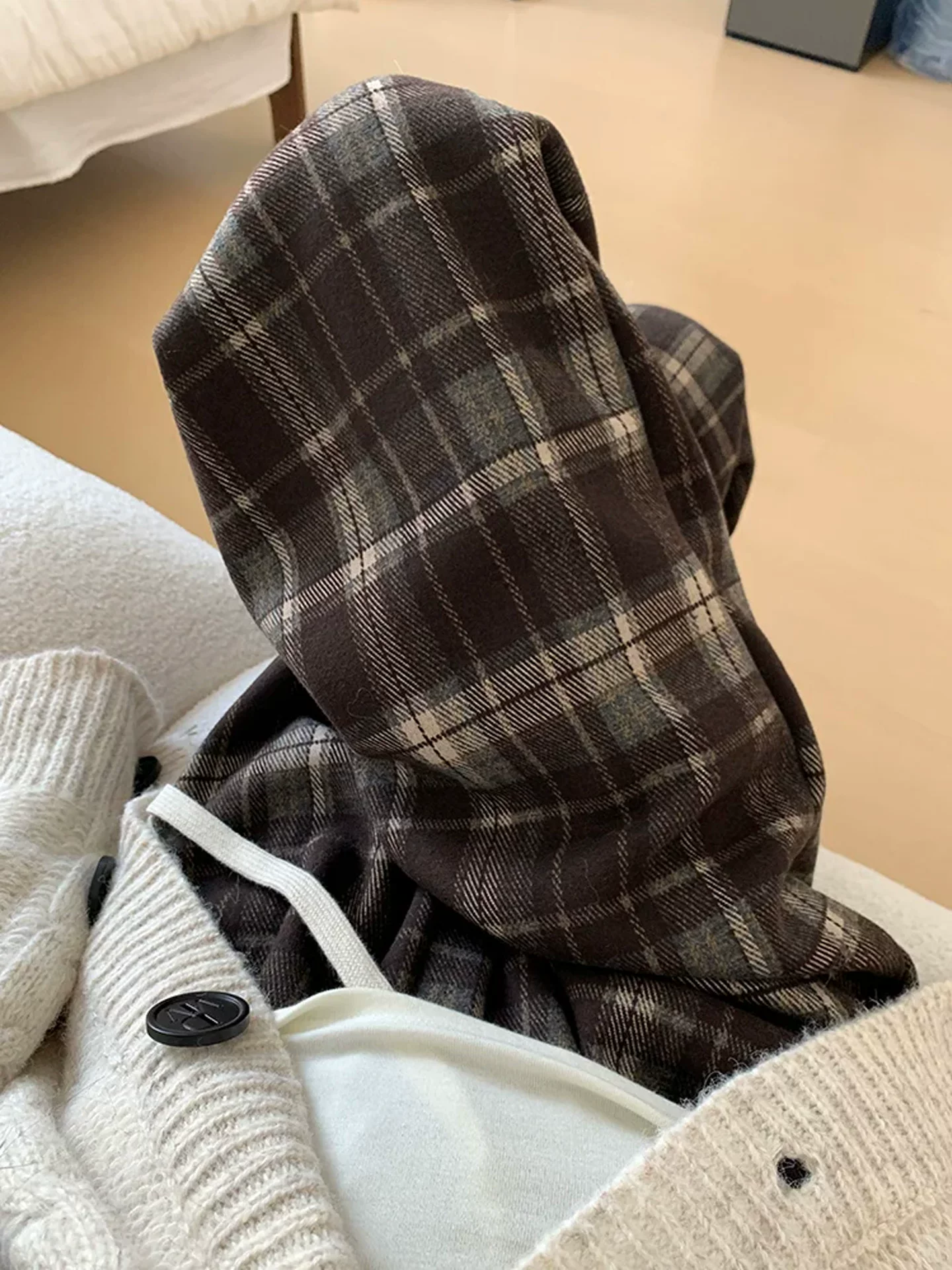 Quần ống rộng bằng len kẻ sọc màu cà phê Melard dành cho nữ, mùa thu đông, cỡ lớn, lót lông cừu, cạp cao, quần dài dáng suông.