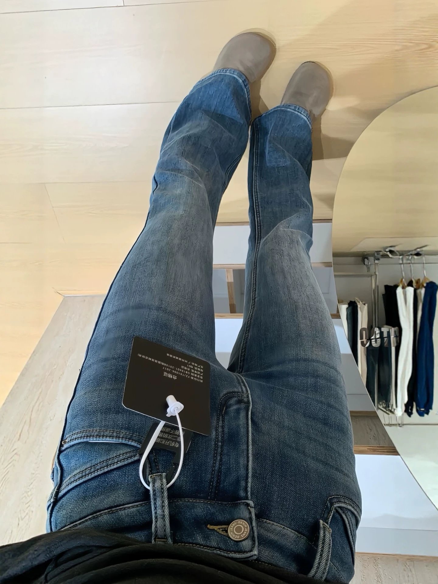 Quần jean xòe màu xanh đậm cạp cao dành cho nữ, mùa thu đông, cỡ lớn, lót lông cừu, dày dặn, co giãn, quần ống loe che hông.