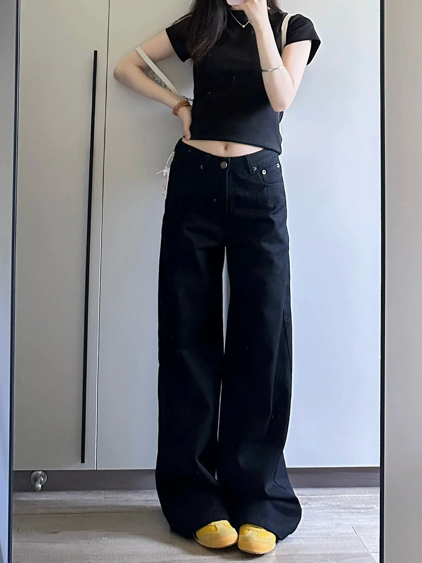 Quần jean đen ống đứng dành cho nữ, kiểu dáng mùa thu mới, cỡ lớn, lưng cao, co giãn, tôn dáng, ống rộng hẹp, quần dài chạm sàn.