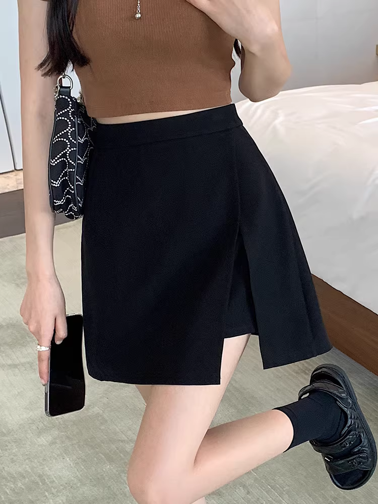 Váy ngắn xẻ tà màu đen hình quả lê dành cho nữ, mùa hè dành cho nữ cỡ nhỏ, che hông, giảm béo, chống lộ, quần váy chữ A cạp cao