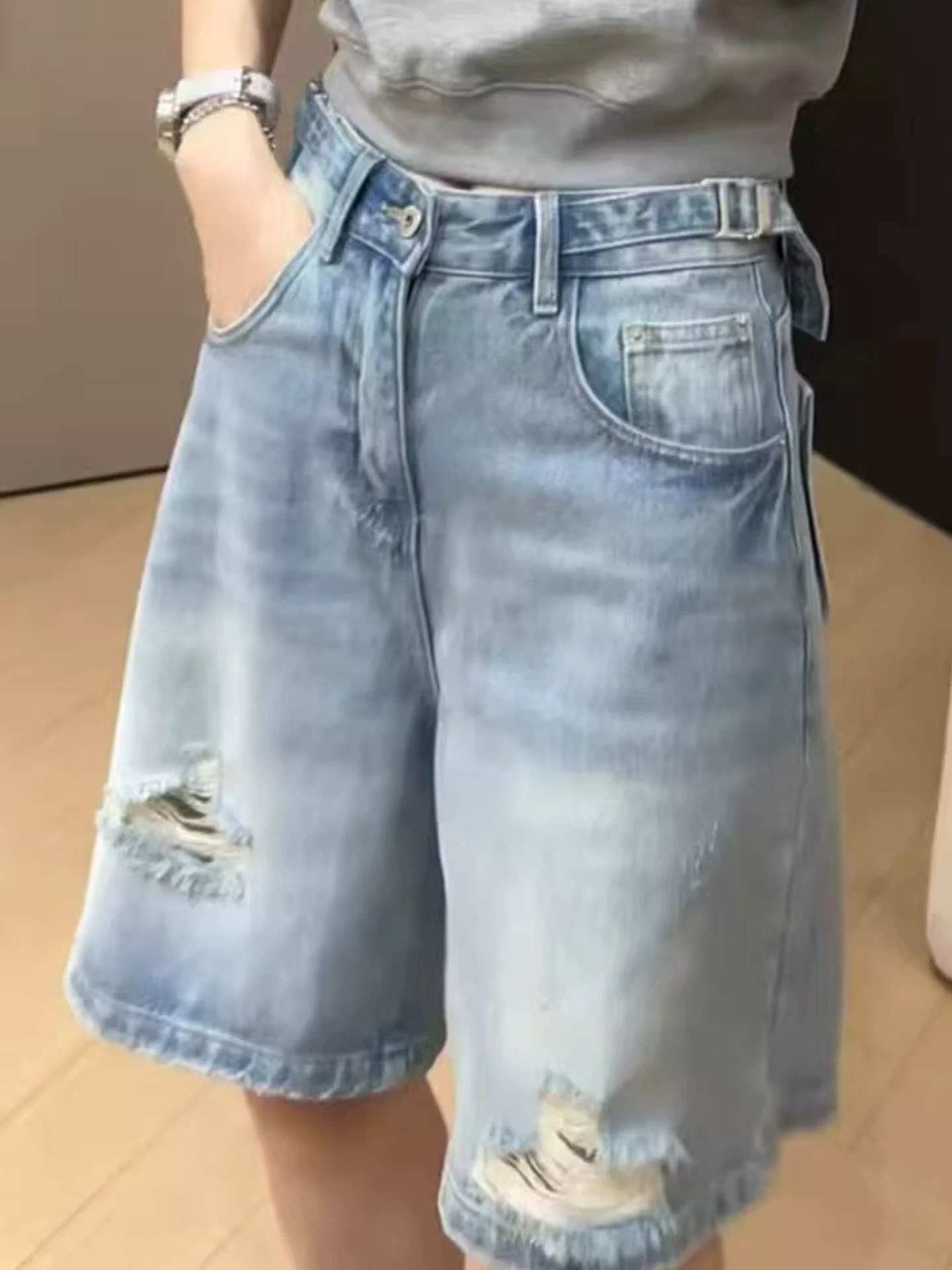 Quần short denim rách cho nữ, kiểu mới hè 2025, size lớn, cạp cao, dáng rộng, tôn dáng, quần ống rộng dài qua gối