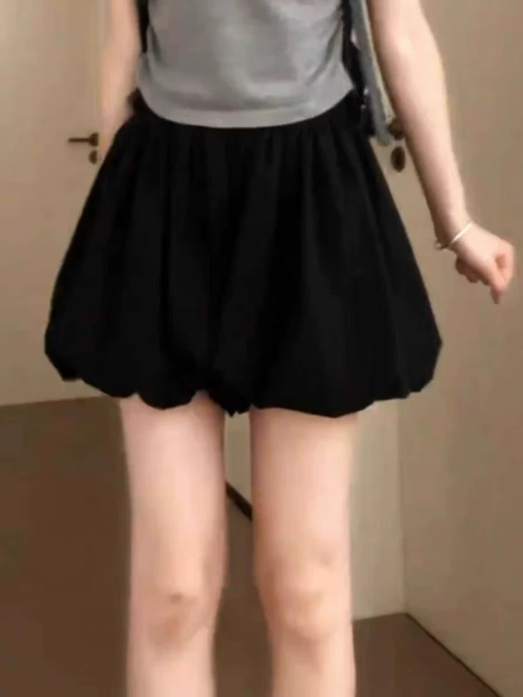 Quần bloomers đen nữ, hè 2025, size lớn, cạp cao, che hông, quần váy đèn lồng tôn dáng, quần short xòe dáng A