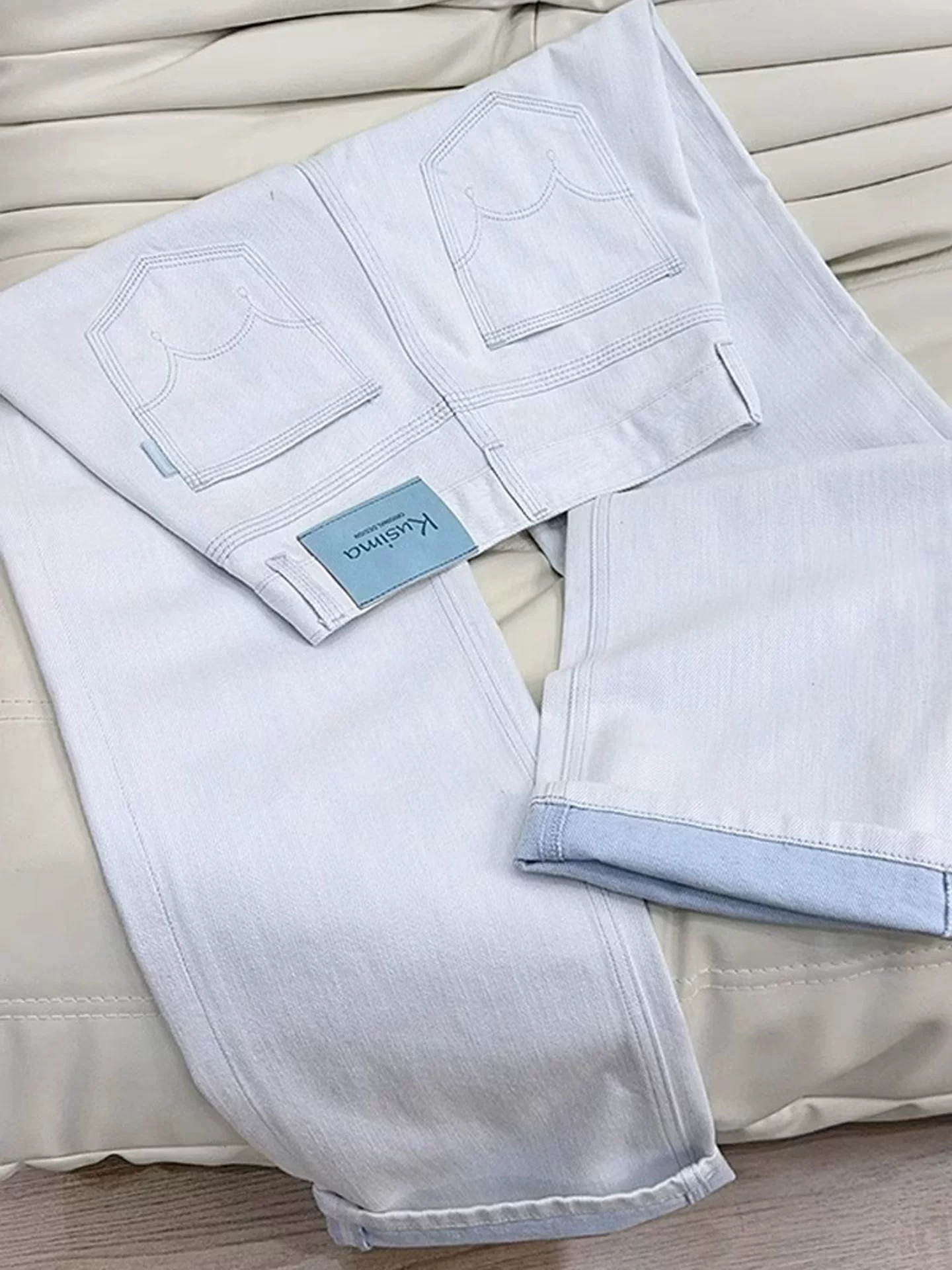 Quần jean ống đứng Tencel dành cho nữ, kiểu dáng mùa hè mới, cỡ lớn, lưng cao, mềm mại, tôn dáng, quần ống rộng bằng vải lụa băng nhẹ.