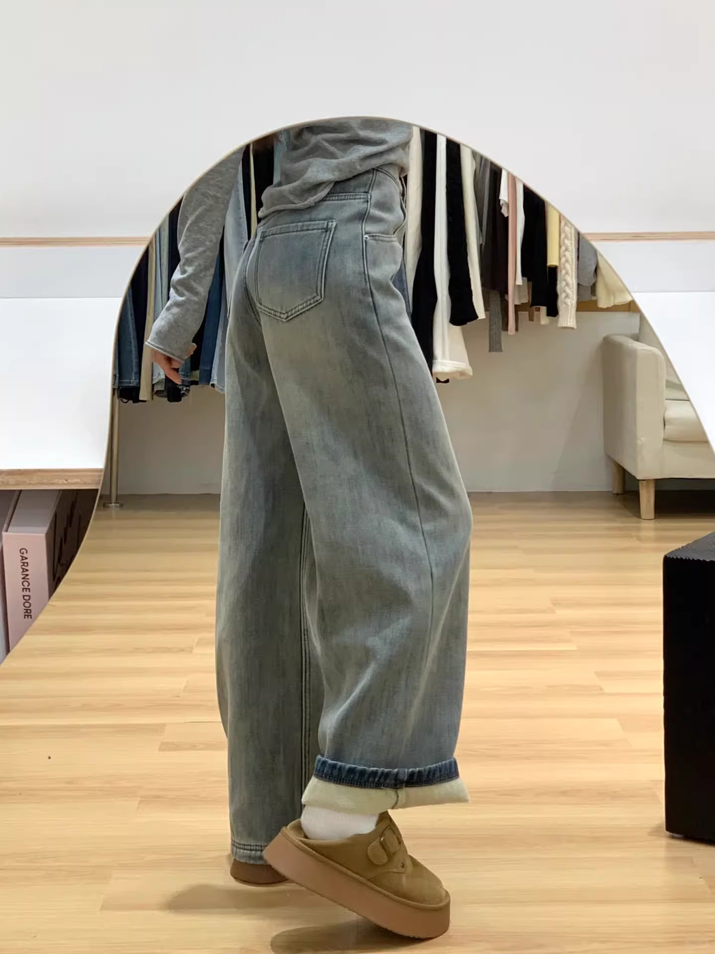 Quần jean ống đứng cổ điển dành cho nữ, lót lông cừu, dày, cỡ lớn, lưng cao, rộng rãi, tôn dáng, dành cho người có thân hình quả lê, quần ống rộng