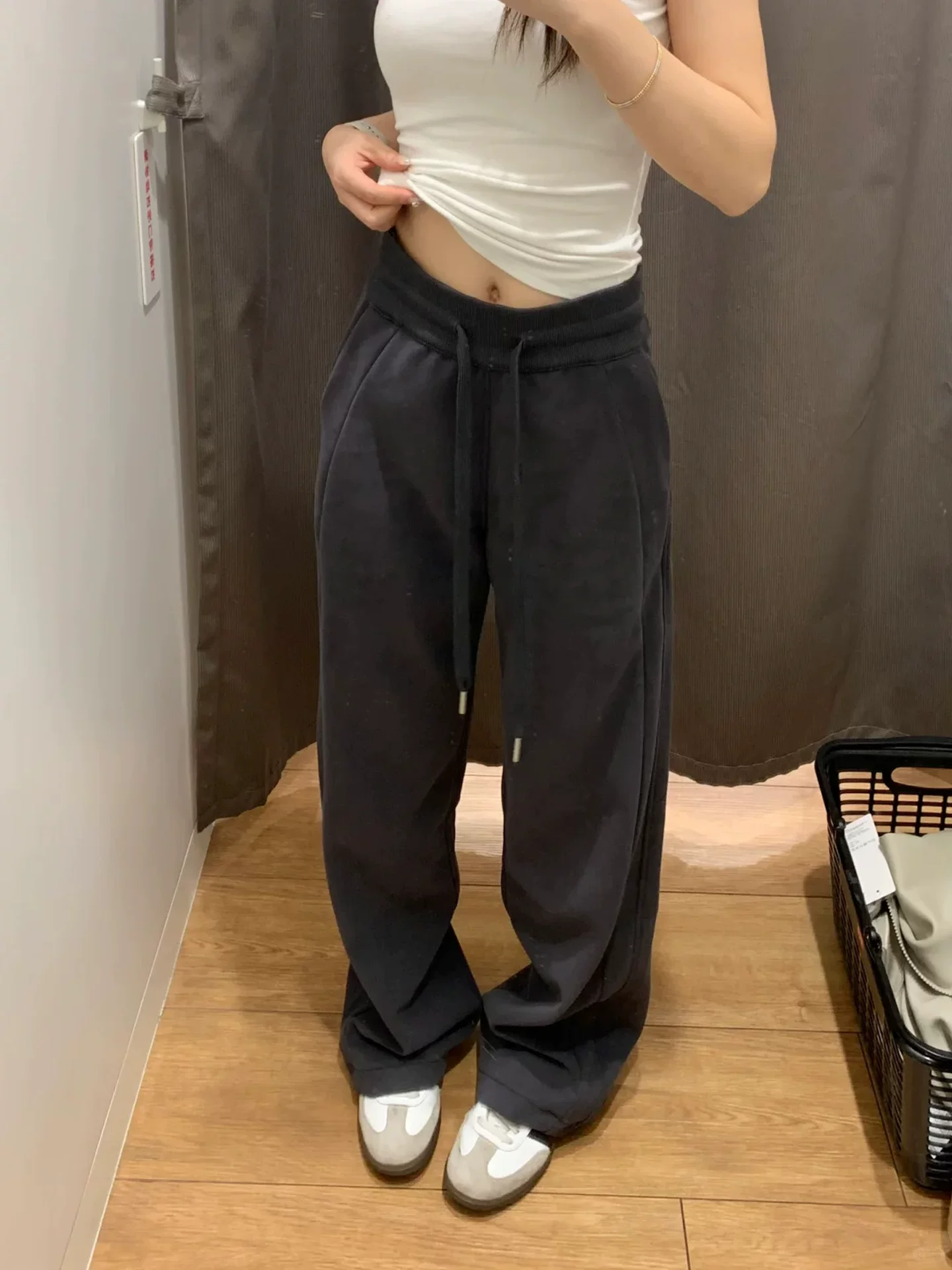 Quần thể thao nữ mùa thu 2025, size lớn, cạp cao, dáng rộng, che hông, tôn dáng, dành cho người có thân hình quả lê, quần ống rộng