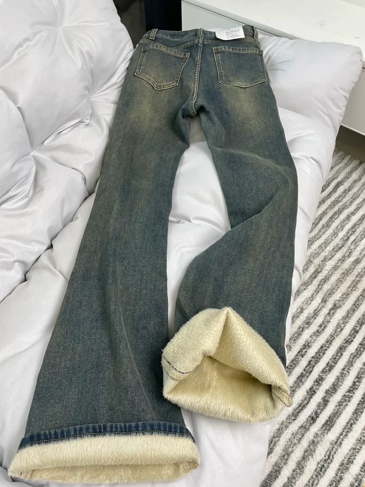 Quần jean ống loe dày lót lông cừu màu xanh cổ điển dành cho nữ, mùa thu đông, cỡ lớn, lưng cao, che hông, giảm béo, quần ống chuông kiểu móng ngựa.