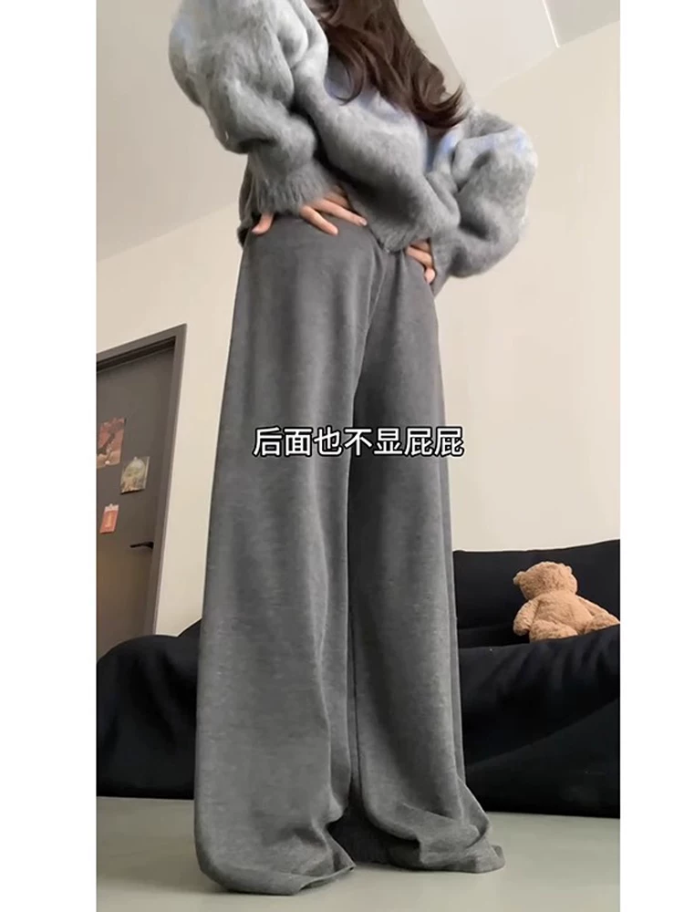 Quần gạo màu xám đậm kiểu thường dành cho nữ, kiểu mới thu đông 2025, size lớn, cạp cao, che hông, chất liệu mềm mại, dáng rộng tôn dáng.