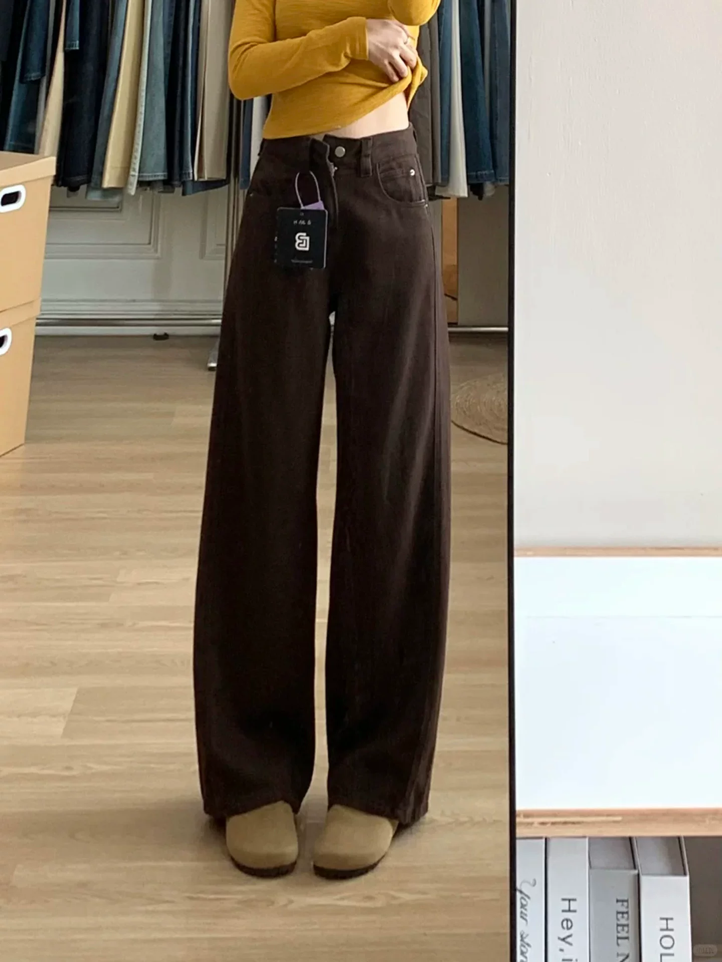 Quần jean ống rộng màu nâu dành cho nữ, mùa thu đông, lót lông cừu, cỡ lớn, lưng cao, dáng rộng, che hông, giảm béo, quần ống thẳng hẹp