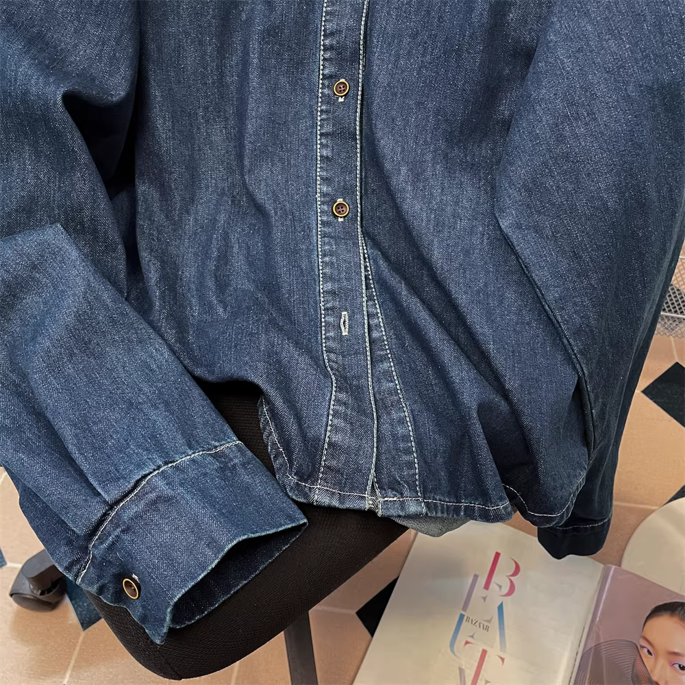Áo sơ mi denim thiết kế mới 2025 dành cho nữ, phong cách Hàn Quốc mùa xuân thu, kiểu cổ điển độc đáo, sang trọng, cá tính.