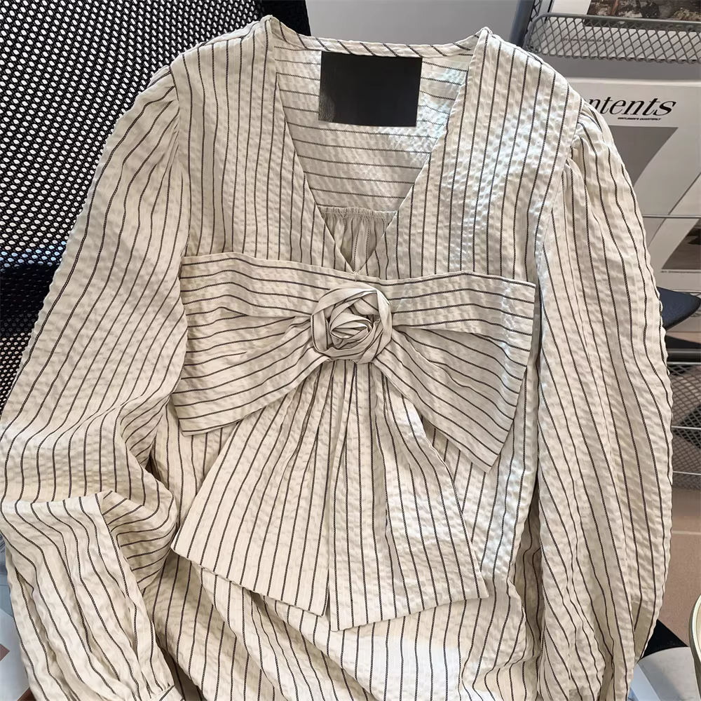 Áo sơ mi sọc cổ chữ V thắt nơ cổ điển kiểu Pháp dành cho nữ, thời trang mùa thu, áo sơ mi dài tay họa tiết hoa thanh lịch dành cho người đi làm