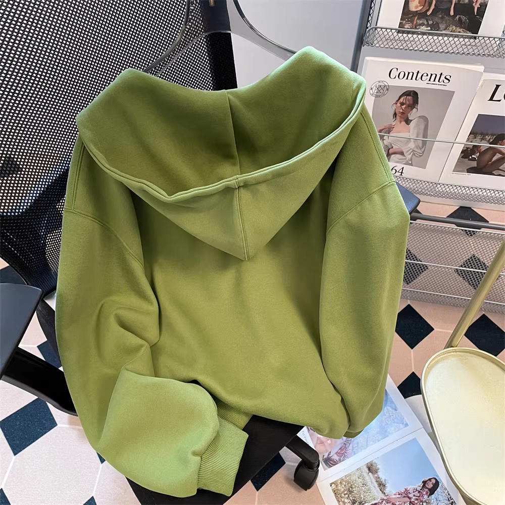 Áo len chui đầu cao cấp màu xanh lá cây cổ V dành cho nữ, kiểu dáng mới thời thượng mùa thu sớm 2025, áo khoác nhỏ nhắn