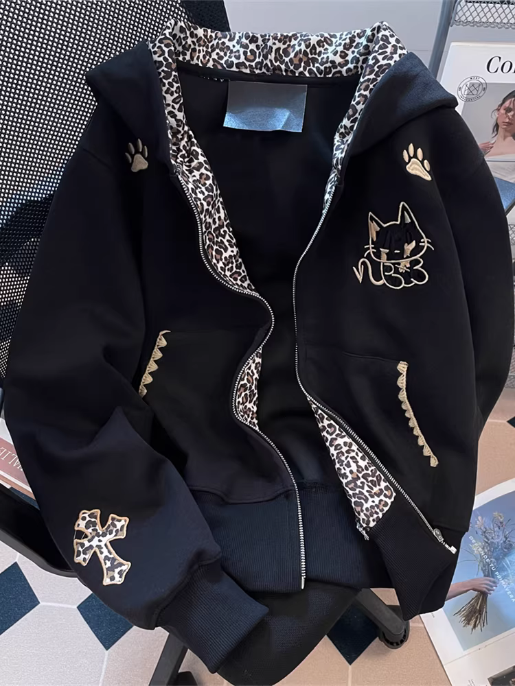 Trang phục cặp đôi theo phong cách retro của Mỹ Áo len có mũ trùm đầu dành cho nữ mùa thu đông sang trọng phong cách Hồng Kông áo khoác có lót lông cừu in họa tiết da báo