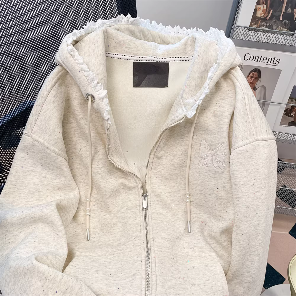 Áo len chắp vá thêu nơ nặng cho nữ, phong cách châu Âu, độc đáo và đẹp mắt, áo khoác cardigan có mũ trùm đầu lót lông cừu.