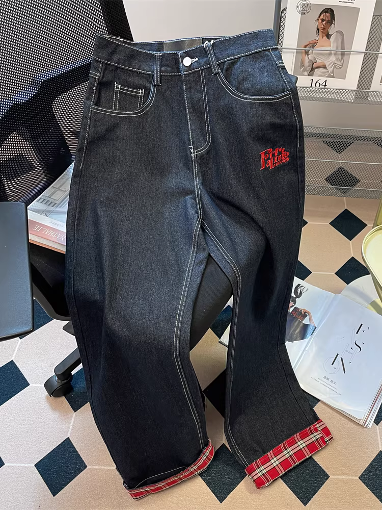 Quần jean xếp ly kiểu Mỹ dành cho nữ, quần ống rộng cạp cao dáng thẳng, chất liệu mềm mại, mang lại cảm giác cao cấp.