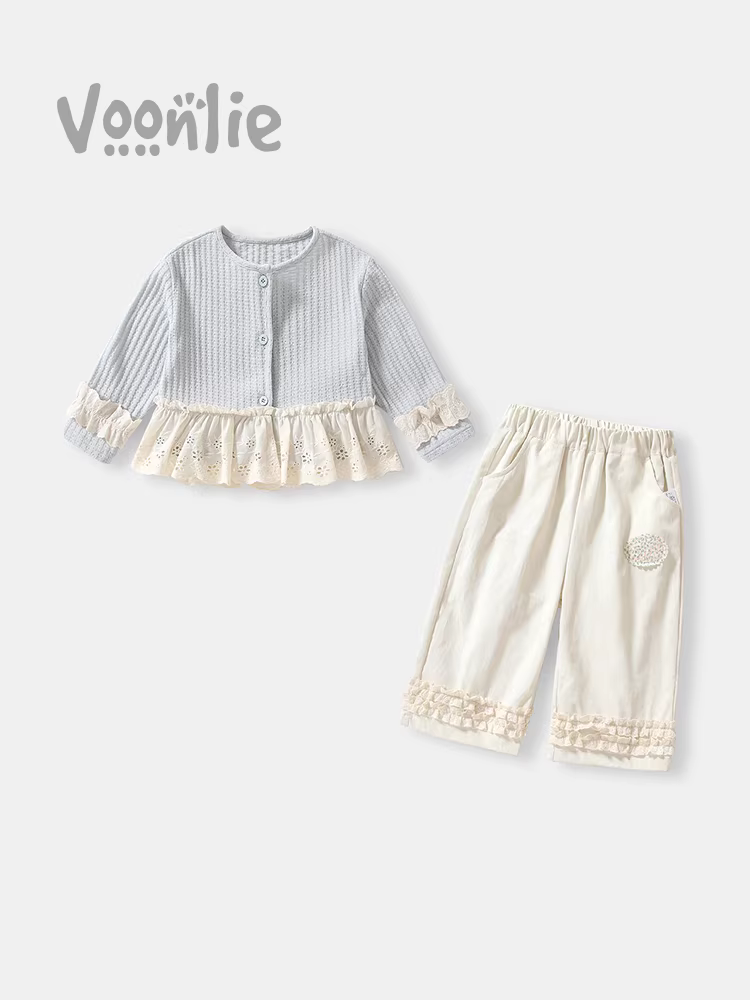 Bộ đồ bé gái thu đông 2025 thời trang mới, quần áo trẻ em, áo thun bé, quần ống rộng, bộ hai mảnh xuân thu