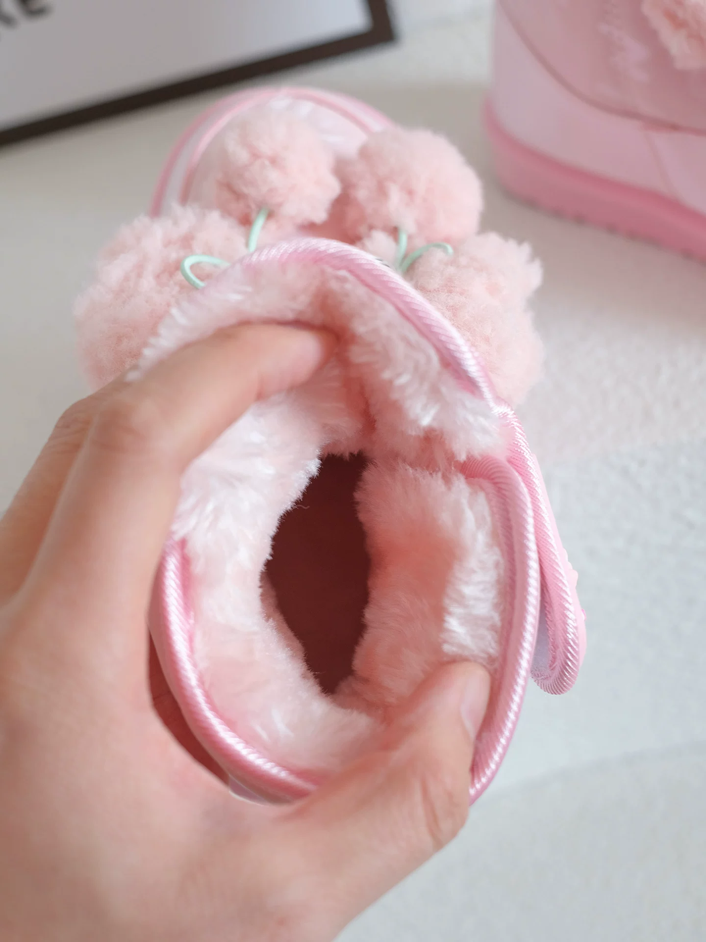 Giày bốt đi tuyết màu hồng lót lông cừu dành cho bé gái, giày cotton cực dày được bọc da chống lạnh và giữ ấm ngoài trời mùa đông dành cho trẻ em