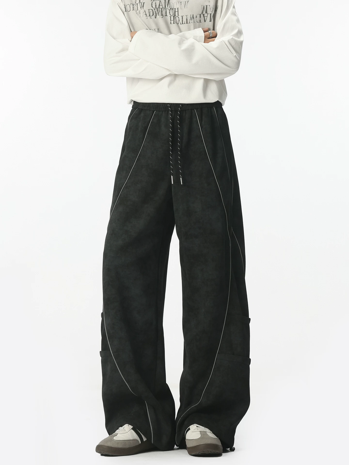 Wukong có sẵn quần thể thao dáng thẳng, chất liệu vải ghép kiểu retro Mỹ, dành cho nam và nữ, quần ống rộng, thoải mái và đa năng cho mùa thu.