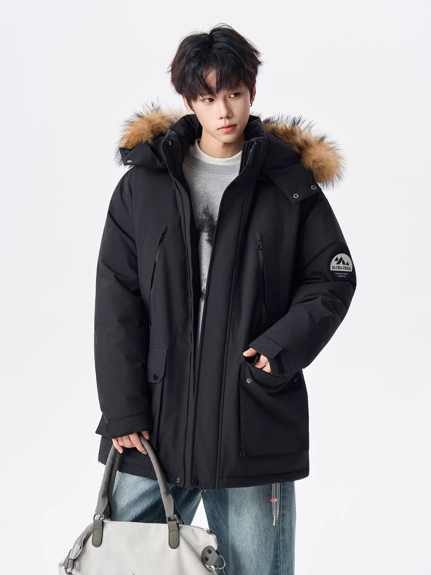 Wukong có sẵn áo khoác phao mùa đông thời thượng, độ dày 90%, cổ lông tháo rời, kiểu dáng dài trung bình dành cho nam và nữ, áo khoác ấm áp và chống lạnh.