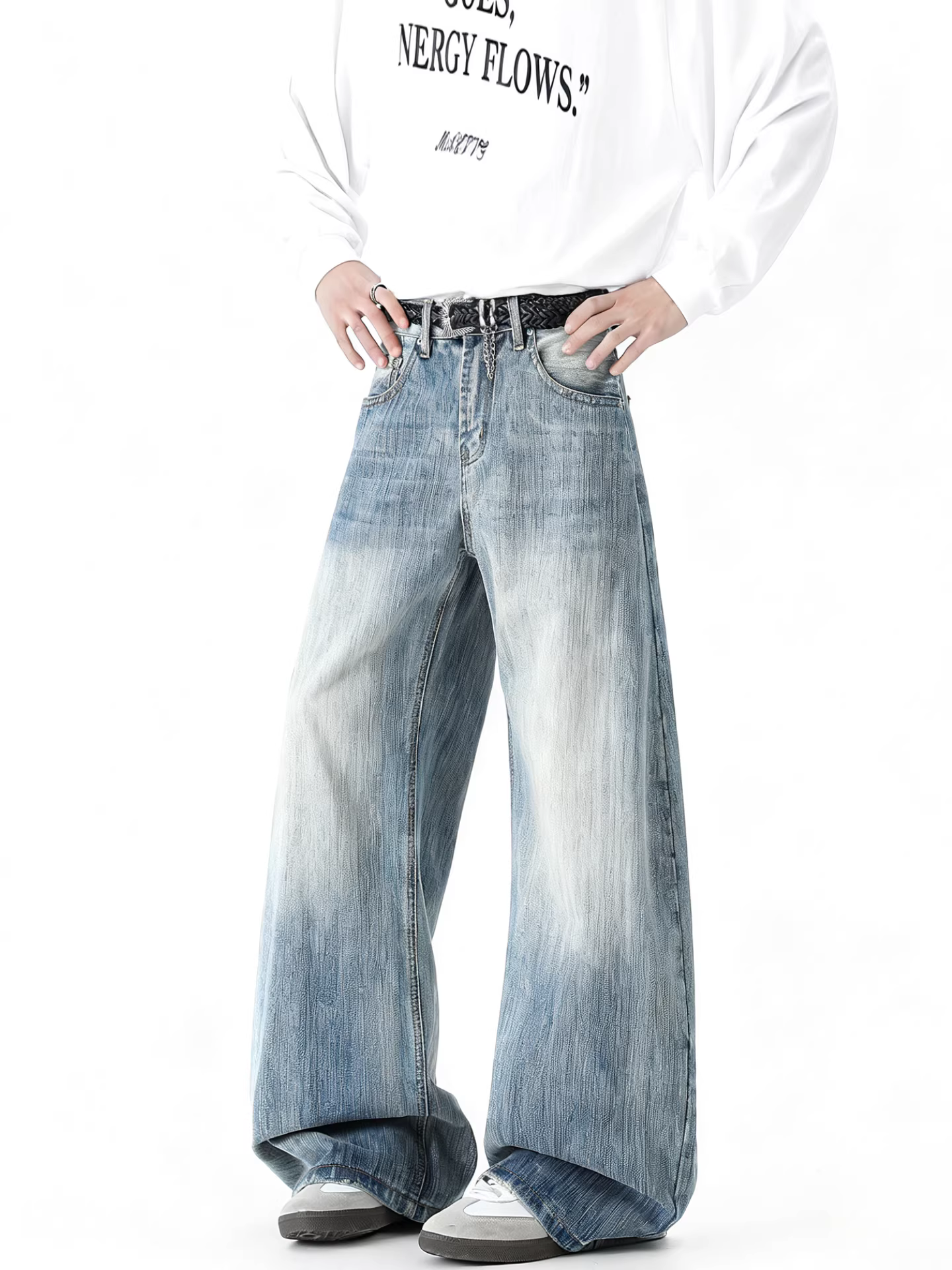 Wukong có sẵn quần jean ống thẳng kiểu Mỹ thời thượng họa tiết tre, quần dài ống rộng lót lông phong cách vintage dành cho nam và nữ.