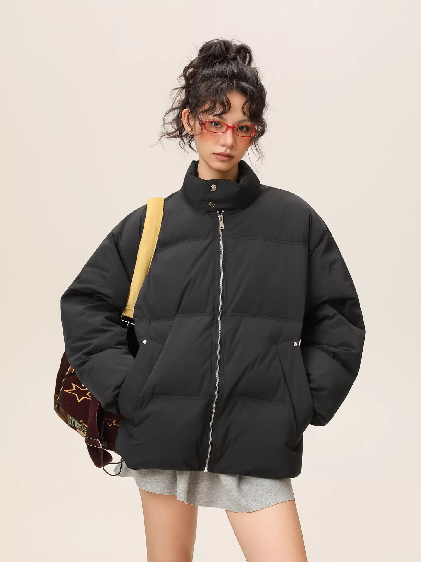 Wukong có sẵn áo khoác phao cổ đứng dày dặn kiểu Mỹ cổ điển thời thượng dành cho nam và cặp đôi, áo khoác cotton ấm áp và đa năng.