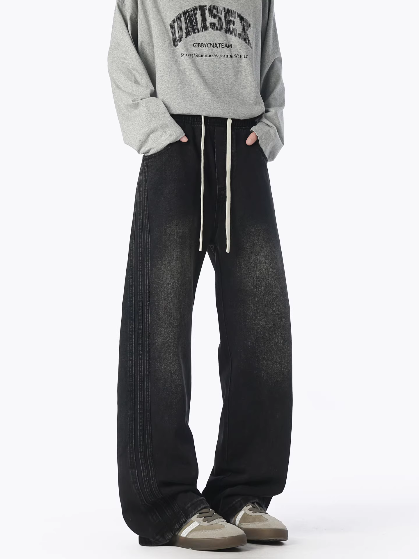 Ngộ Không có sẵn quần jean nam kiểu Mỹ cổ điển, dáng thẳng, chất liệu washed, kiểu dáng rộng rãi, thoải mái.